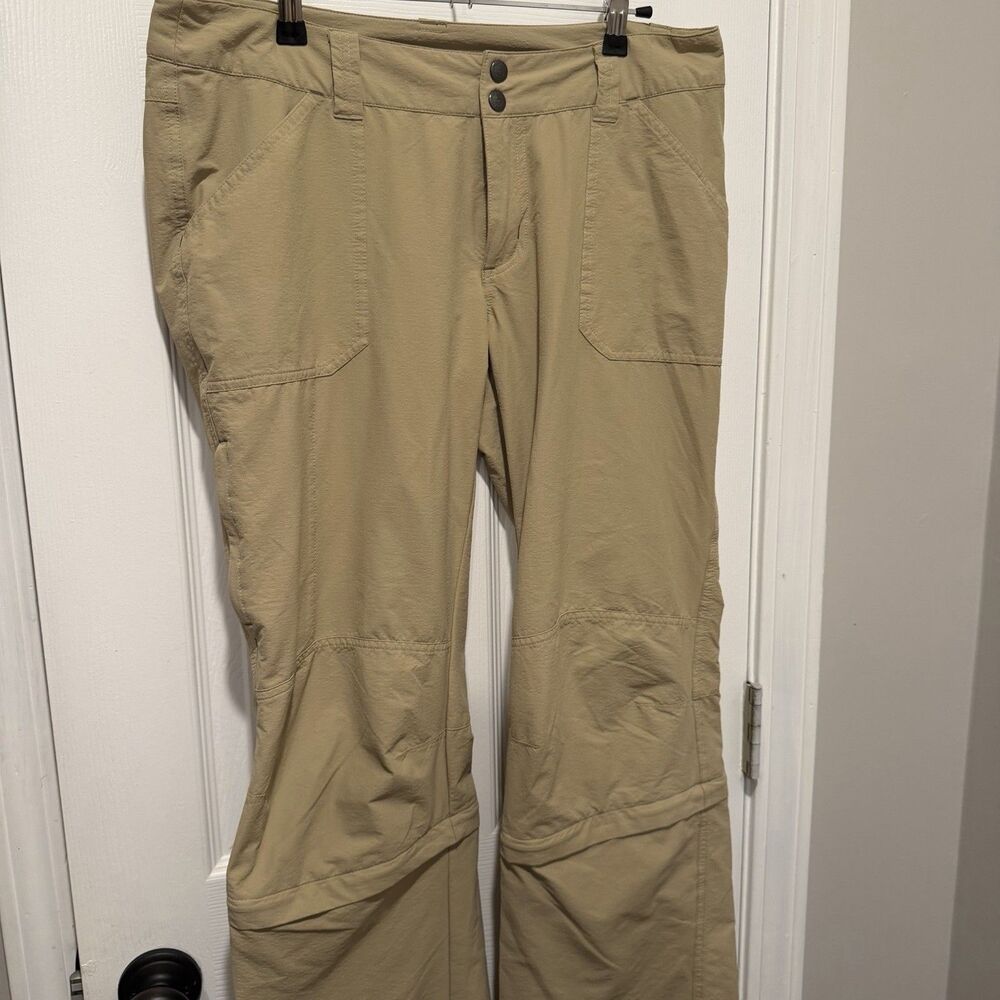 Patagonia Women’s Convertible Hiking Pants Size 10 Beige Zip Off Trail Outdoor